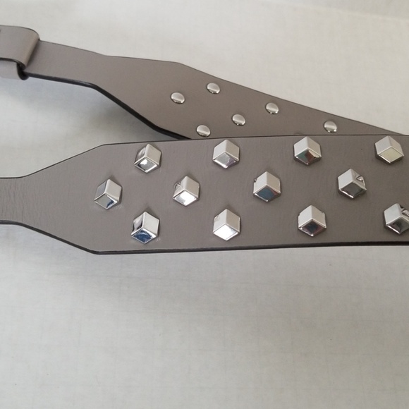 NEW Michael Kors Gray/Grey Studded Guitar Strap - Picture 3 of 4